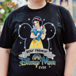 Best Freakin Disney Mom Ever Snow White T-Shirt 2 snow white1 jf0qi