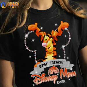 Best Freakin Disney Mom Ever Tigger T-Shirt 4 tigger1 9tkca